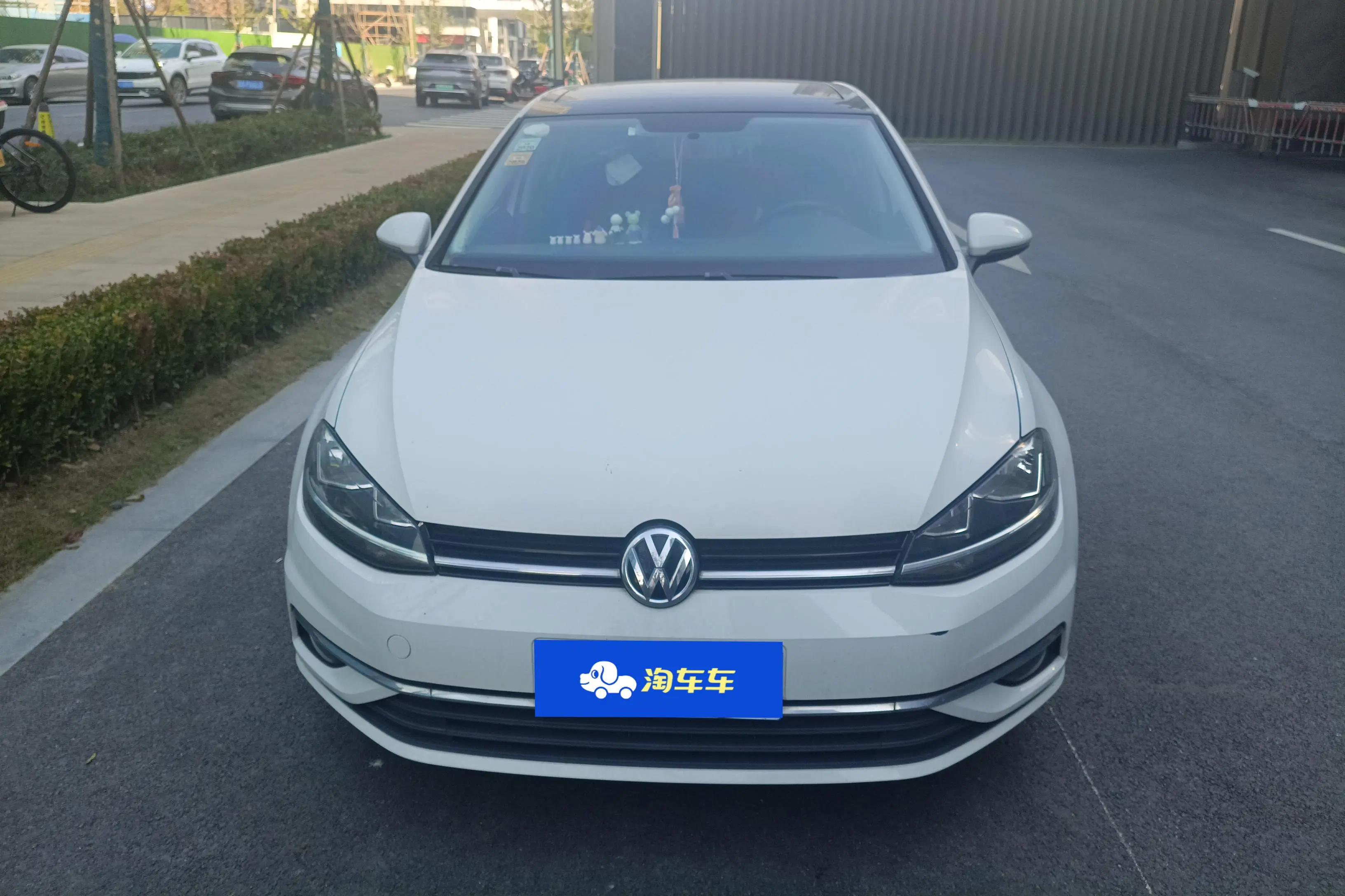 Volkswagen Golf  из Китая