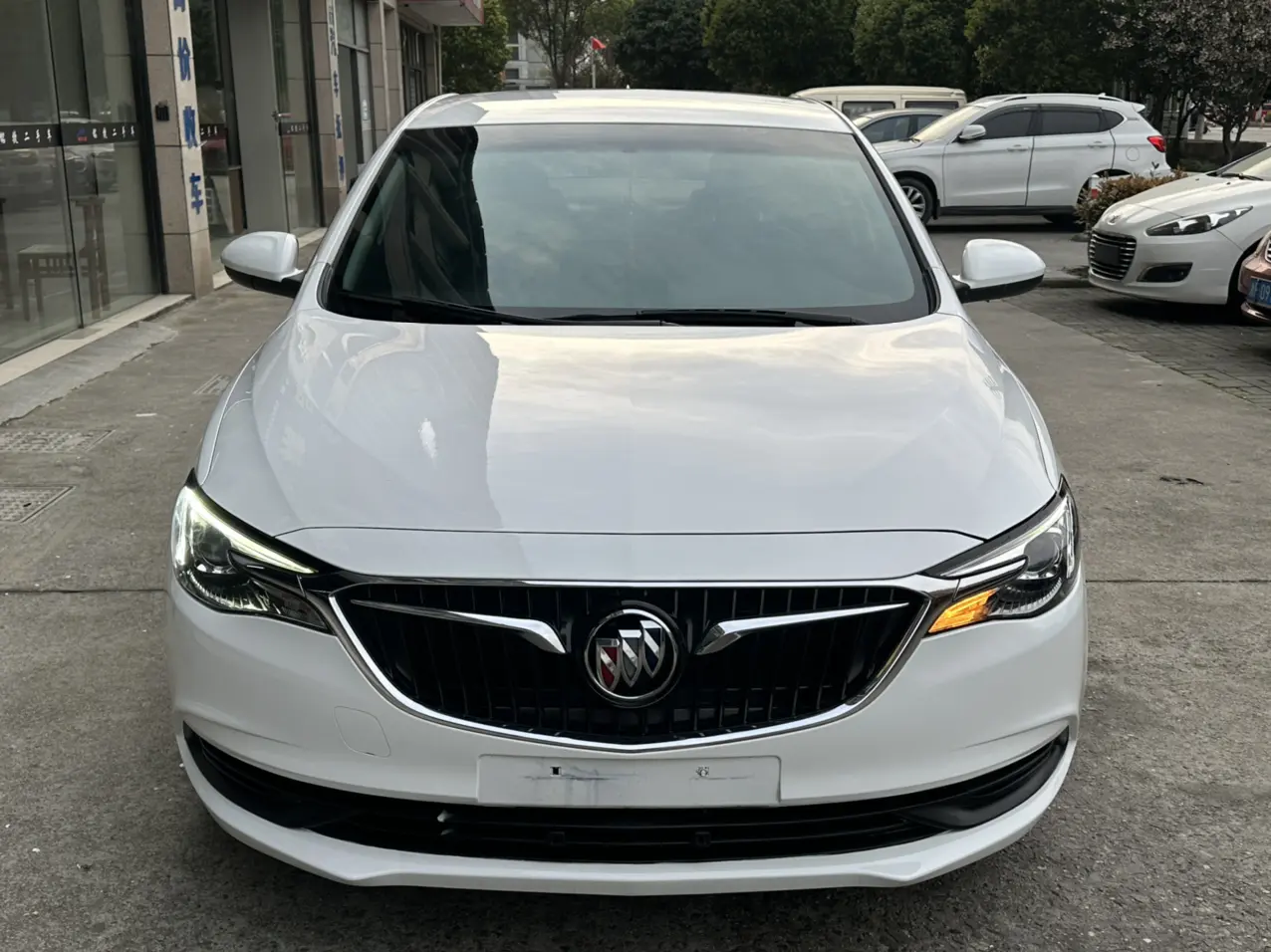 Buick Yinglang  из Китая
