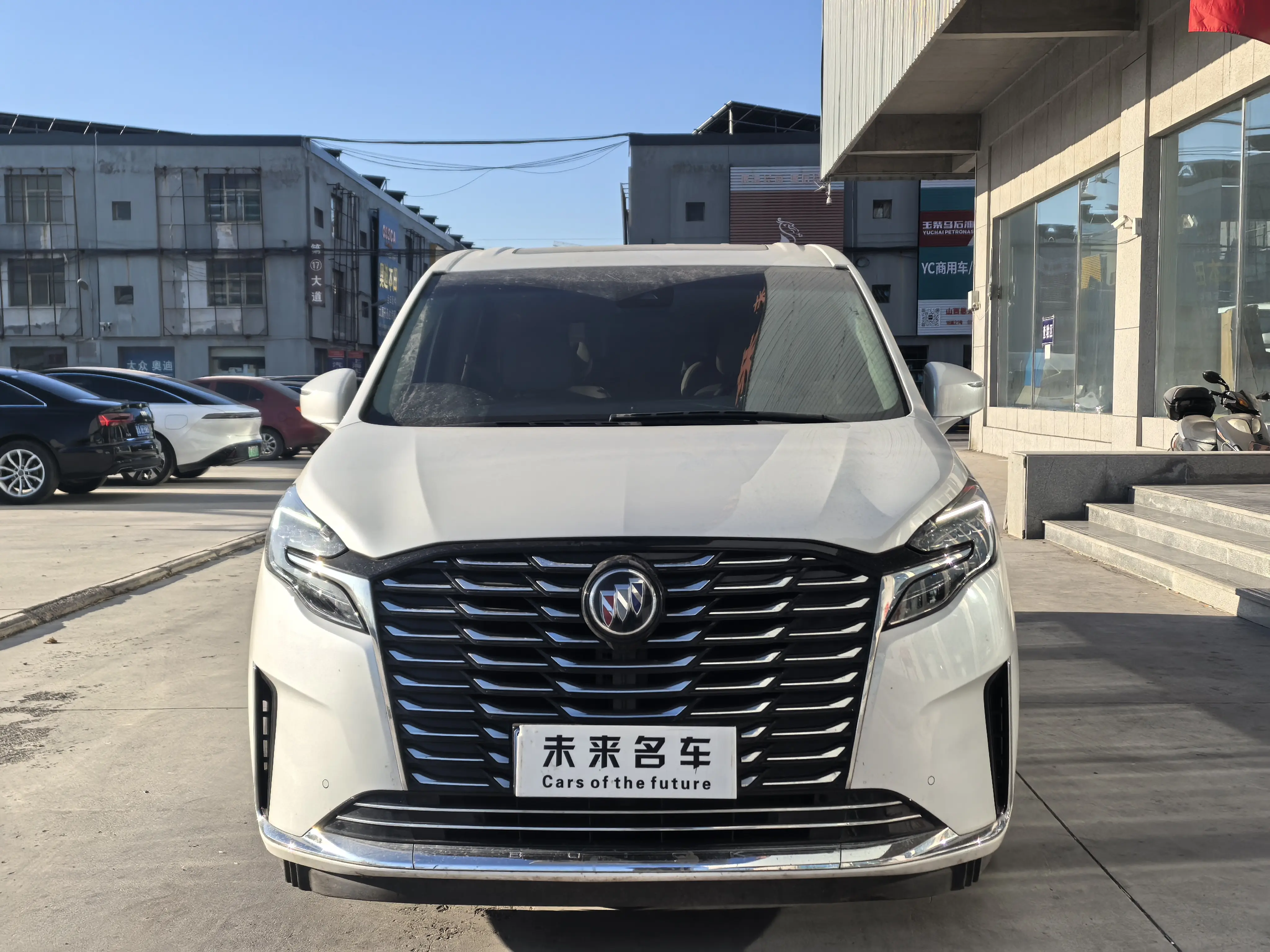 Buick GL8  из Китая