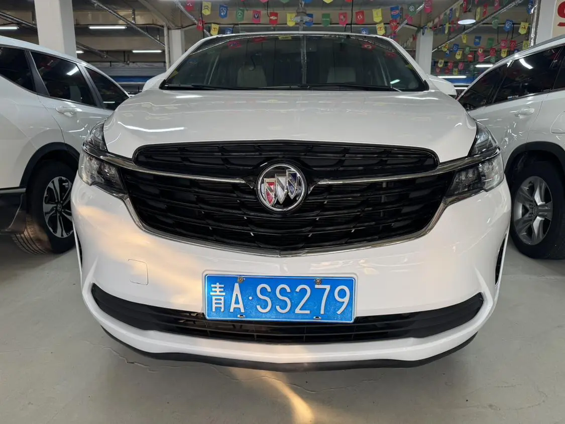 Buick GL8  из Китая