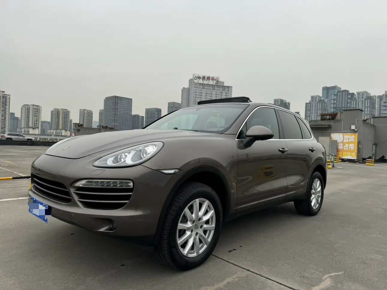 Porsche Cayenne  из Китая