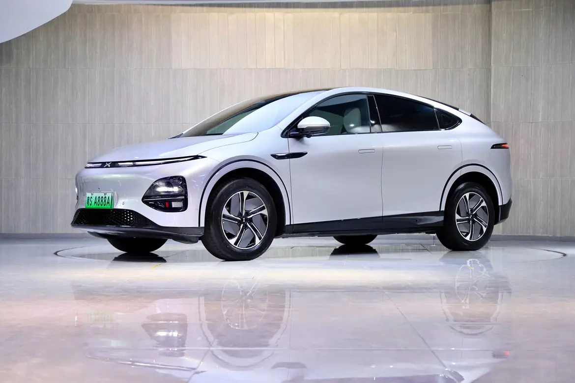 Xpeng G6  из Китая