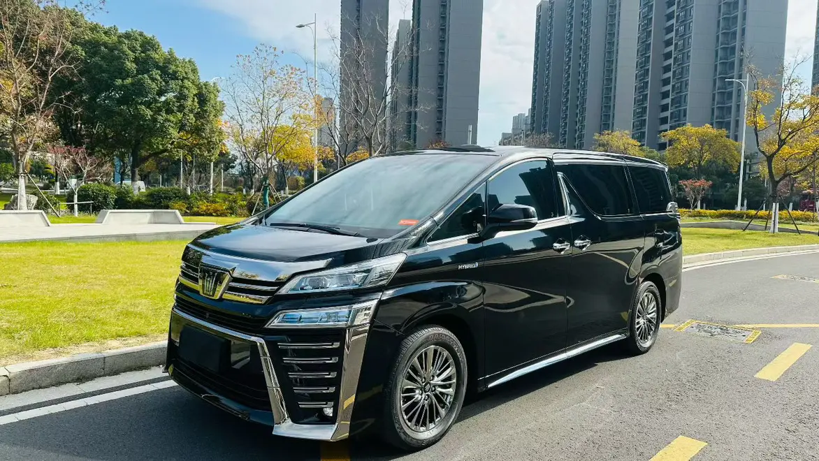 Toyota Crown Wellfire