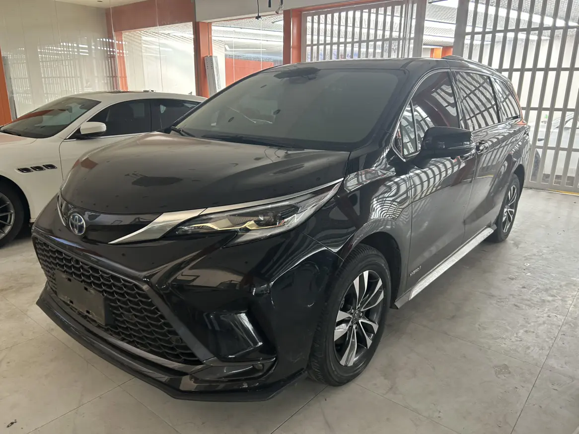 Toyota Granvia  из Китая