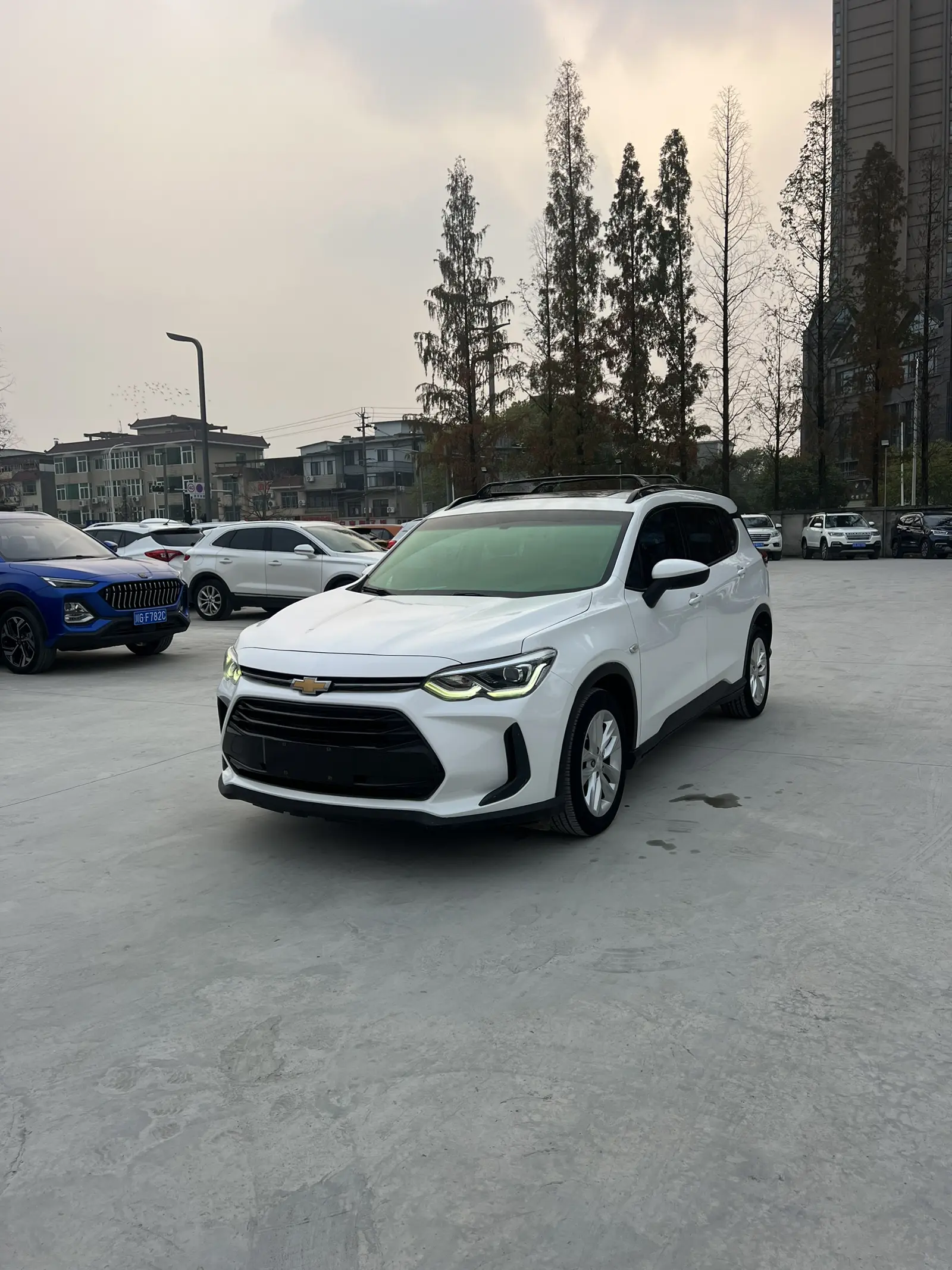 Chevrolet Volando  из Китая