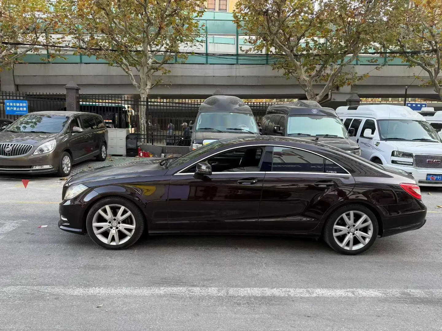 Mercedes-Benz Mercedes Benz CLS  из Китая