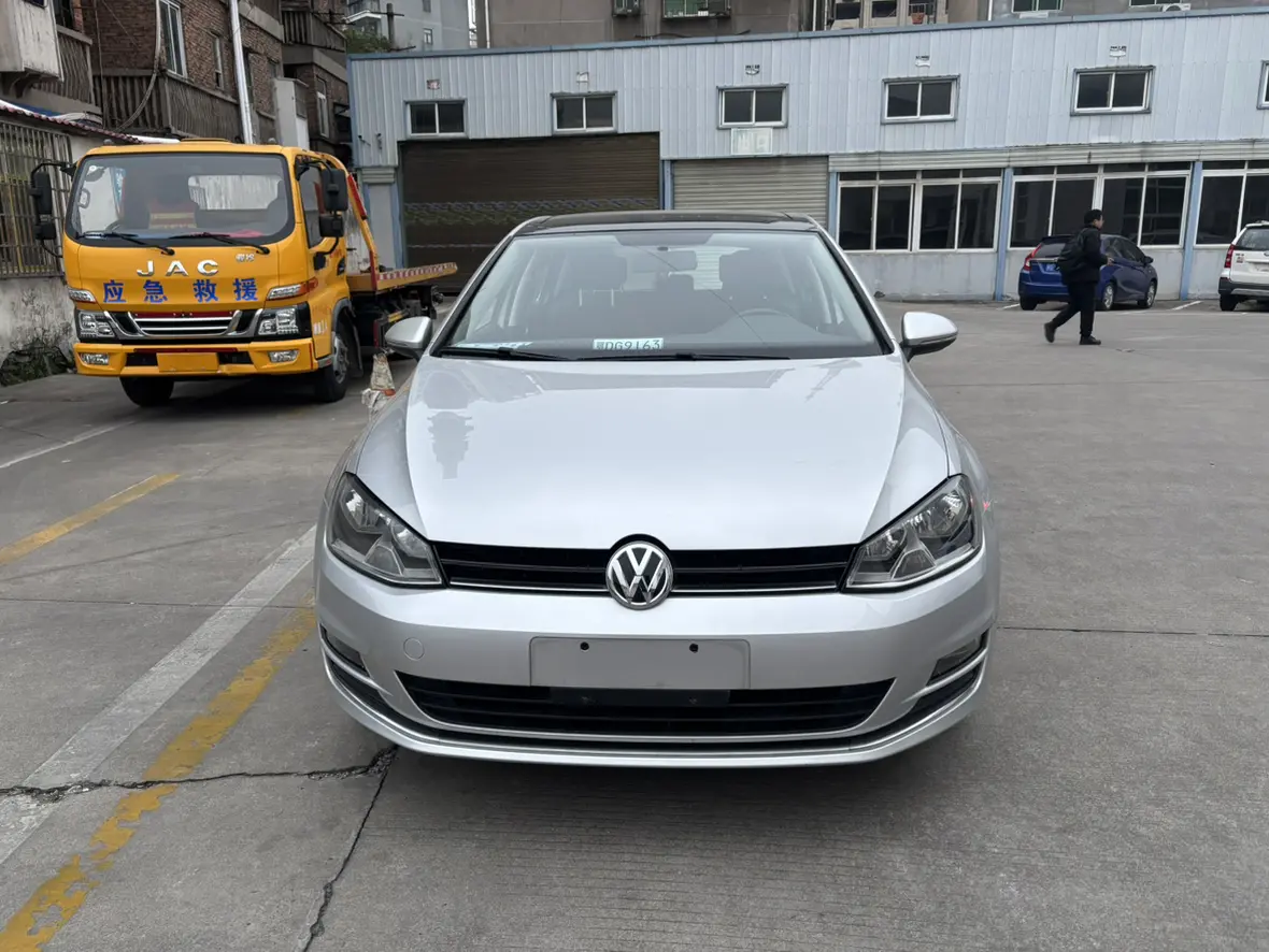 Volkswagen Golf  из Китая