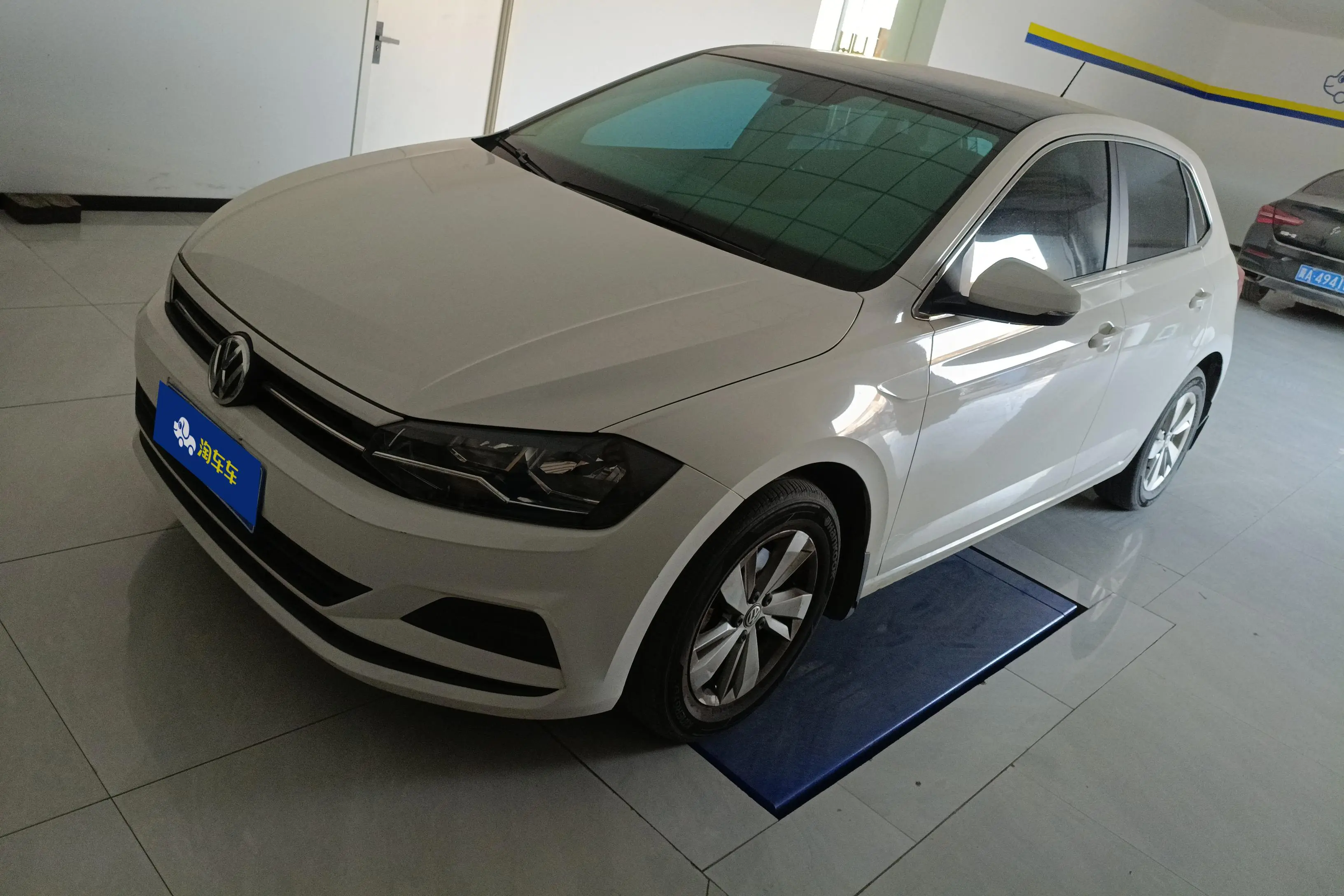 Volkswagen Polo  из Китая