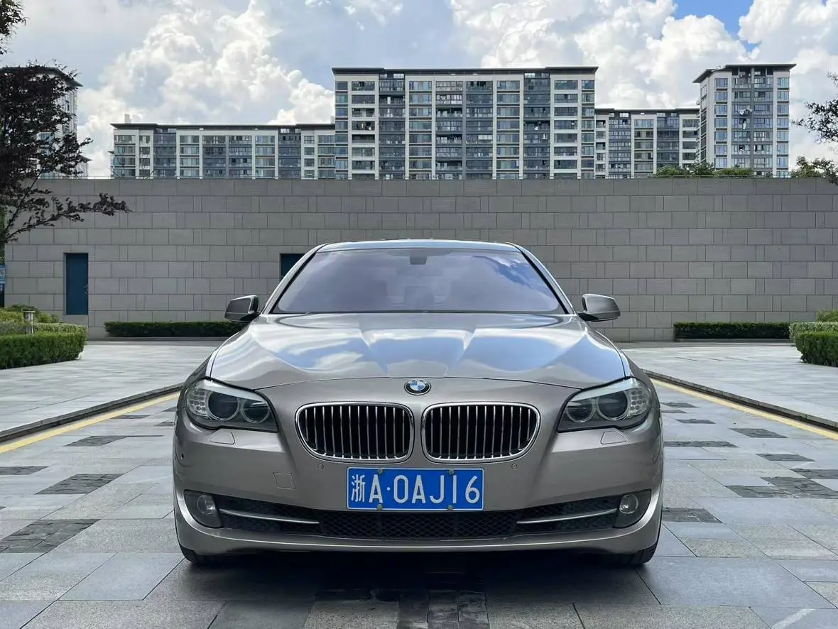 BMW 5 Series  из Китая