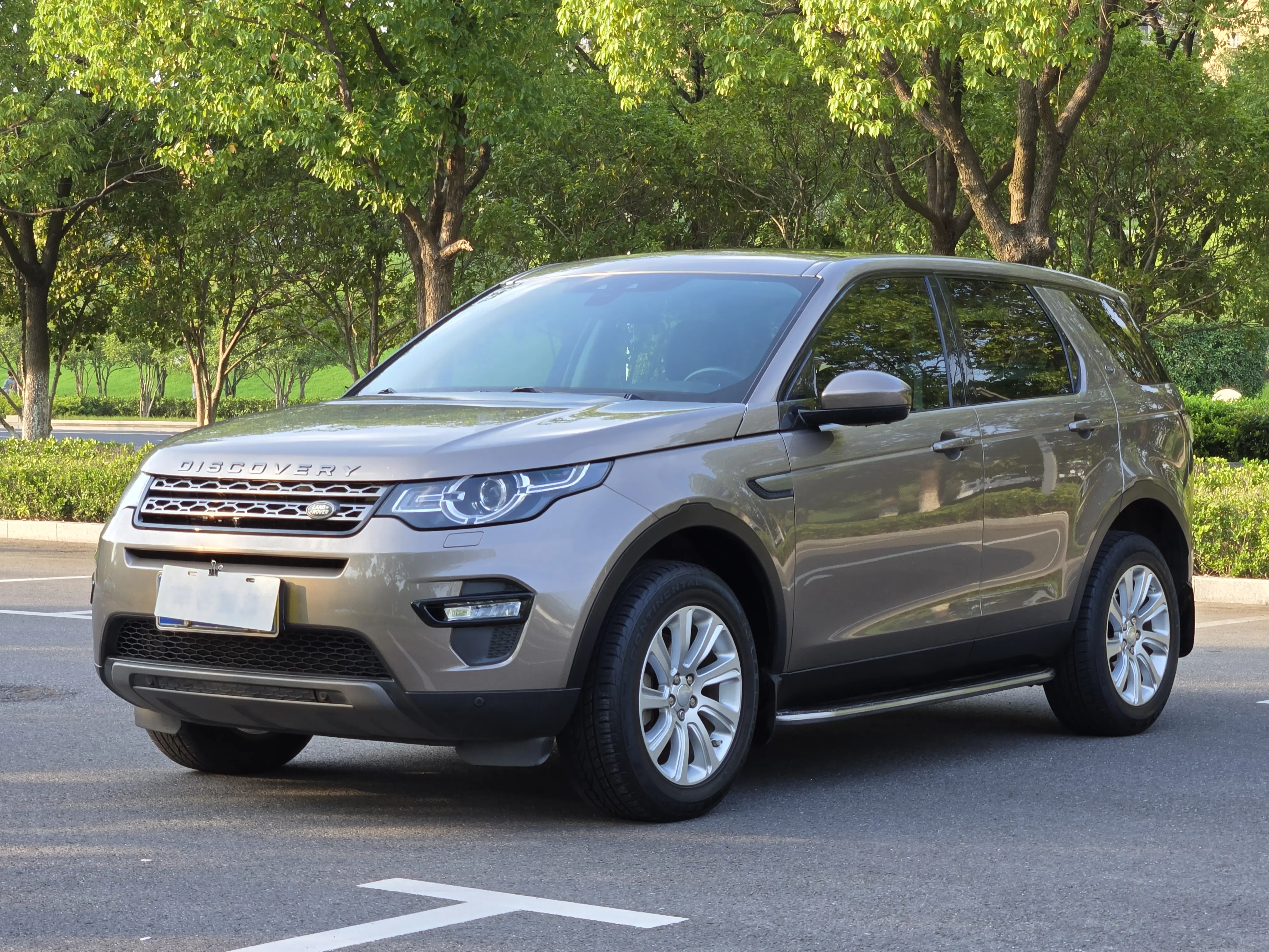 Land Rover Discover the magic  из Китая