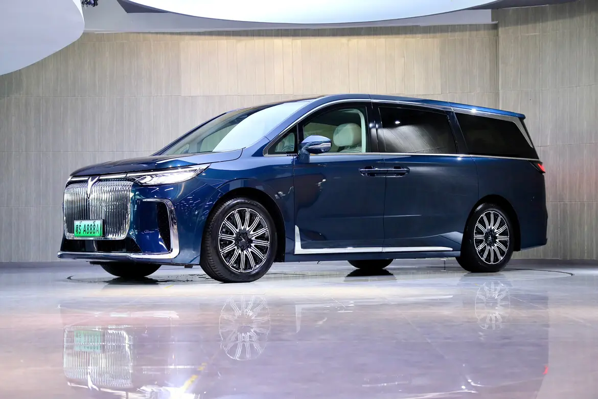 Voyah Lantu Dreamer PHEV  из Китая