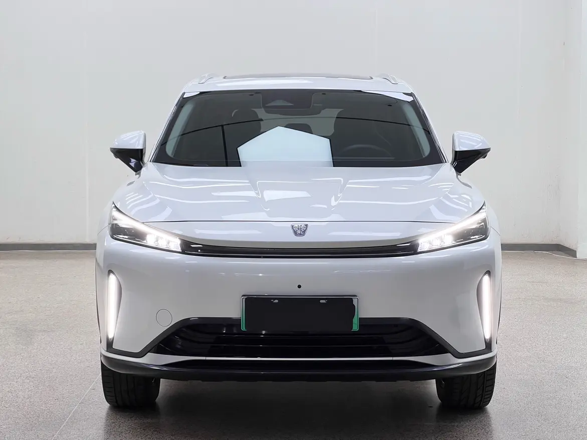 Roewe D5X DMH  из Китая