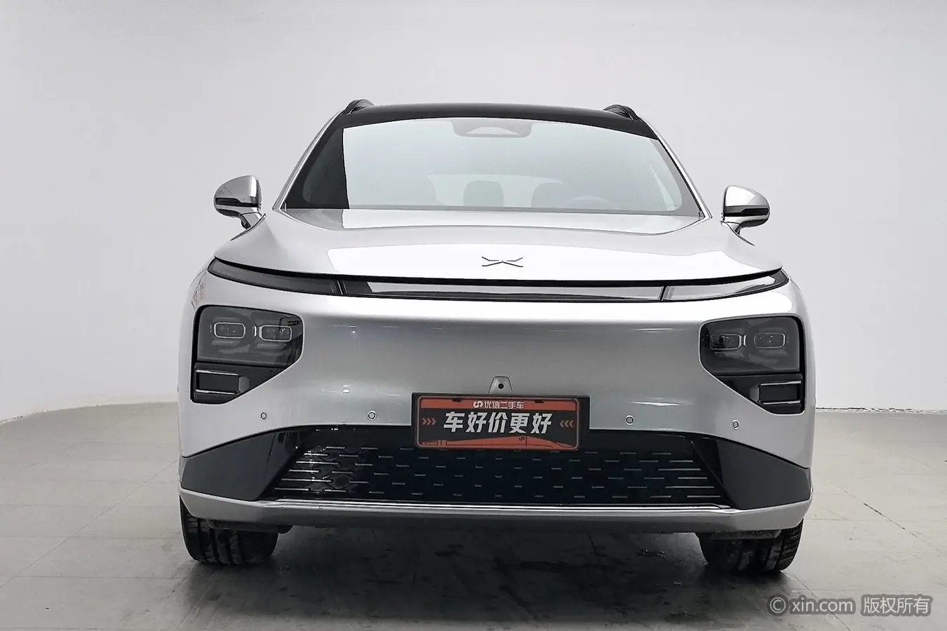 Xpeng G9  из Китая