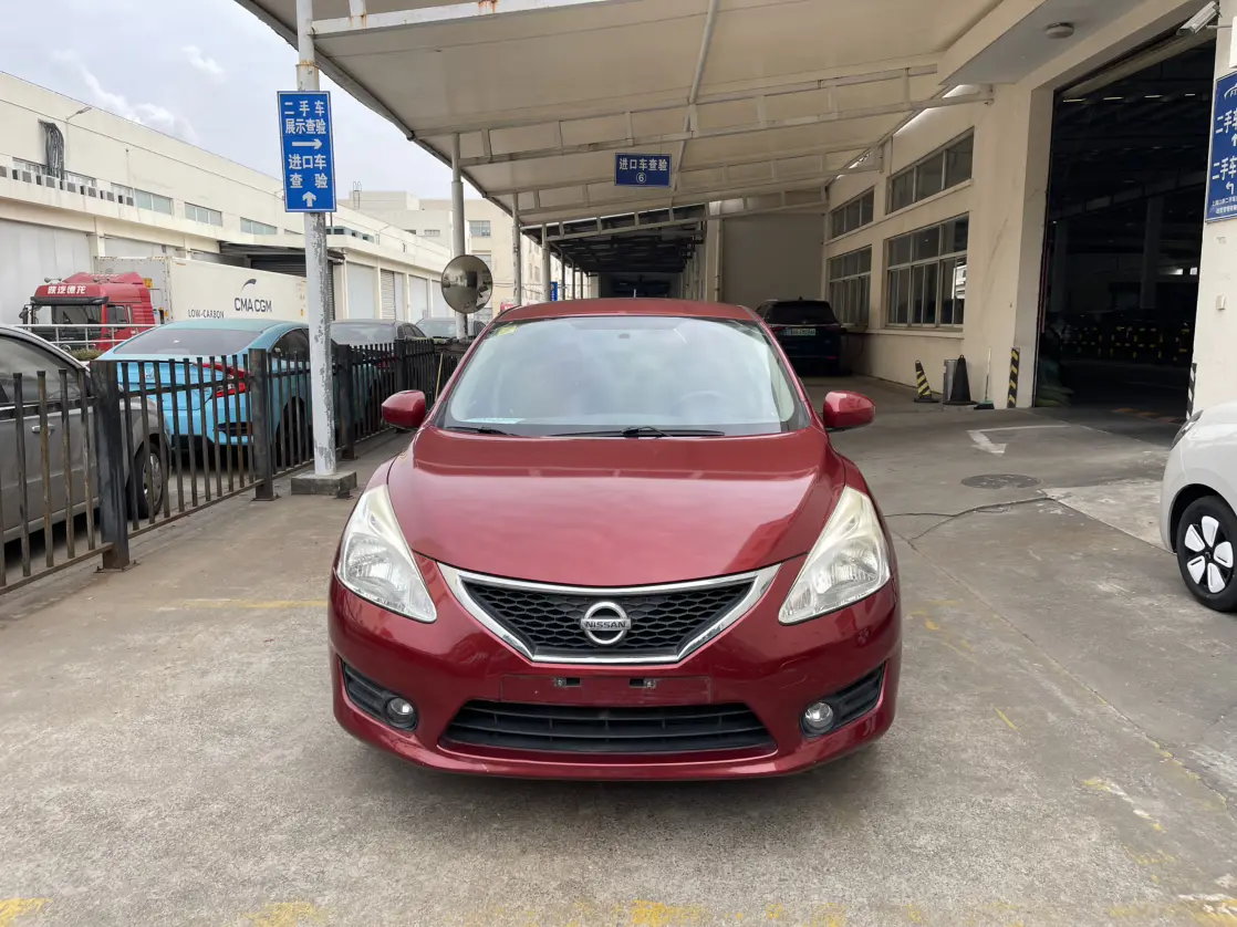 Nissan Tiida  из Китая