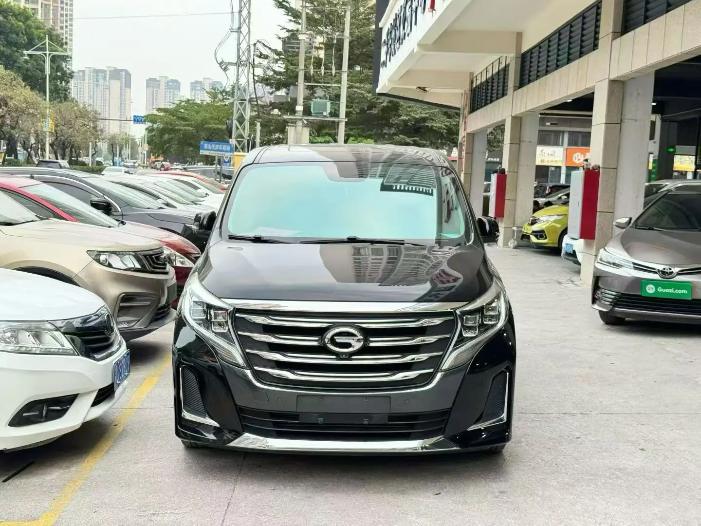 GAC Trumpchi M8  из Китая