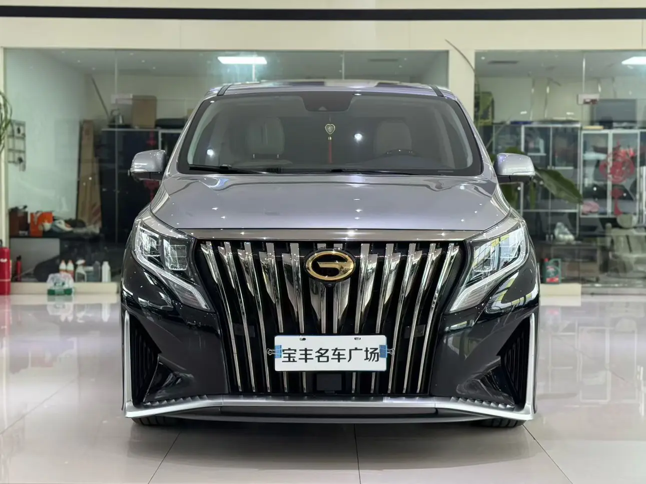 GAC Trumpchi M8  из Китая