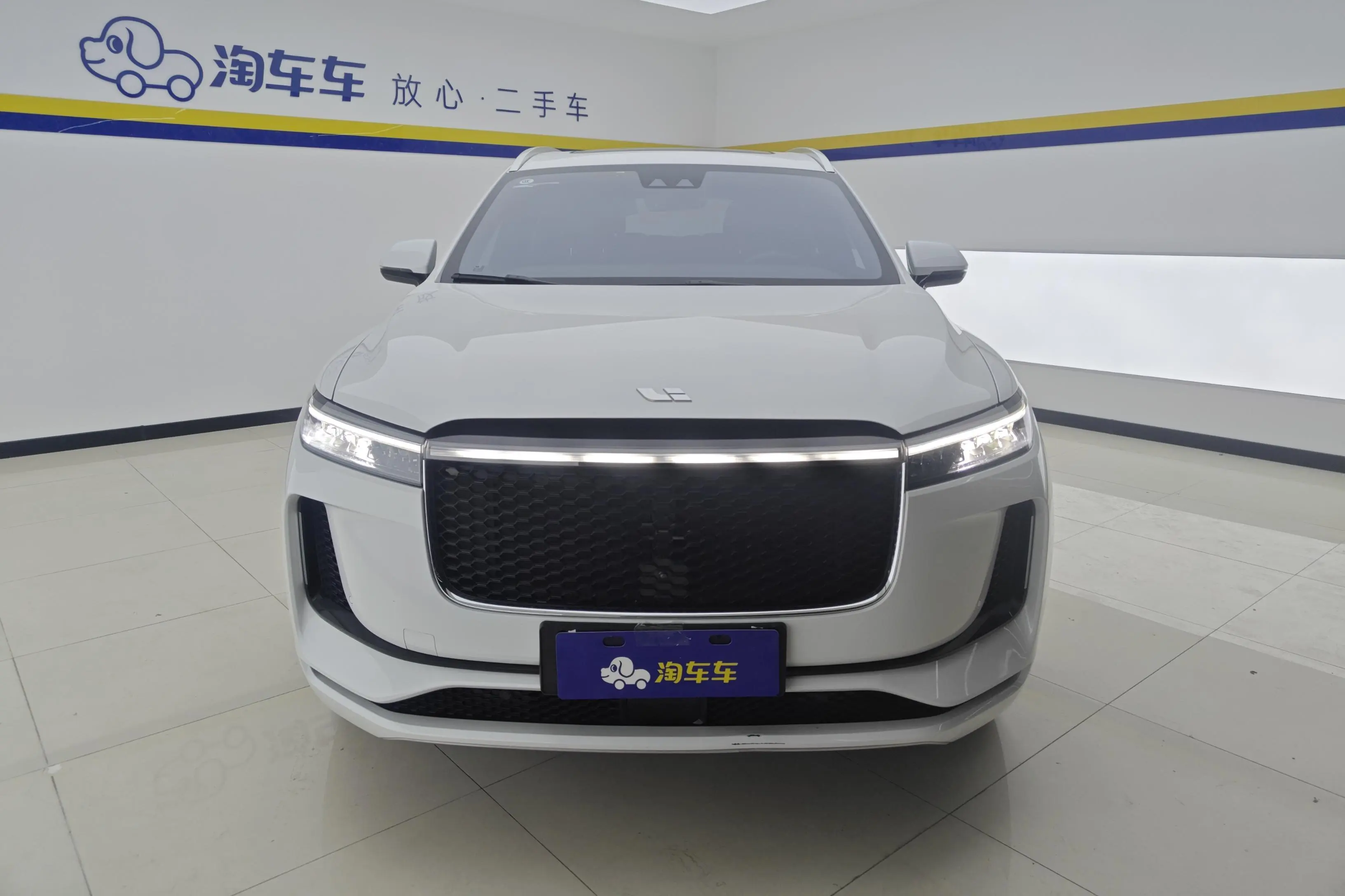 Li ONE (Ideal ONE)  из Китая