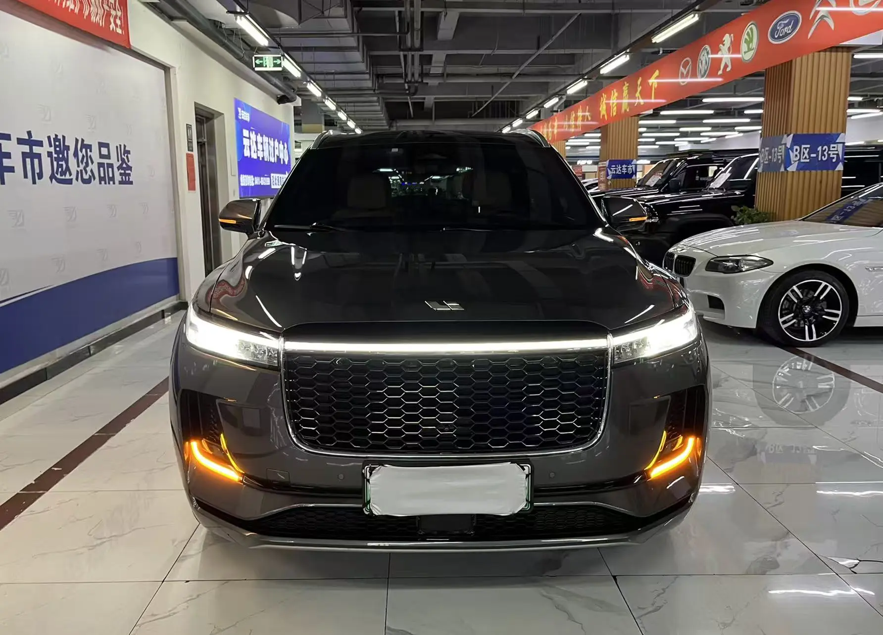 Li ONE (Ideal ONE)  из Китая