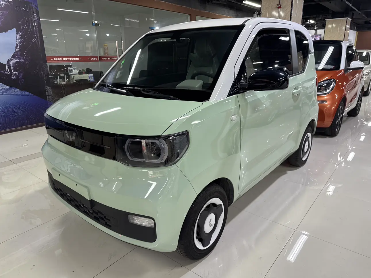 Wuling Hongguang MINIEV  из Китая