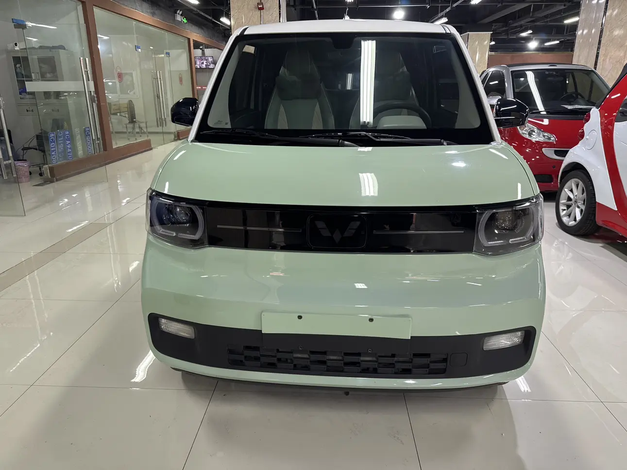 Wuling Hongguang MINIEV  из Китая