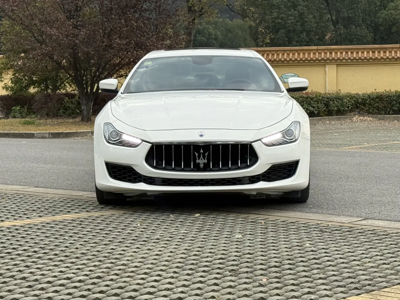 Maserati Ghibli  из Китая