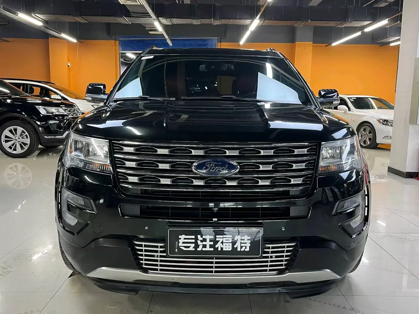 Ford Explorer  из Китая