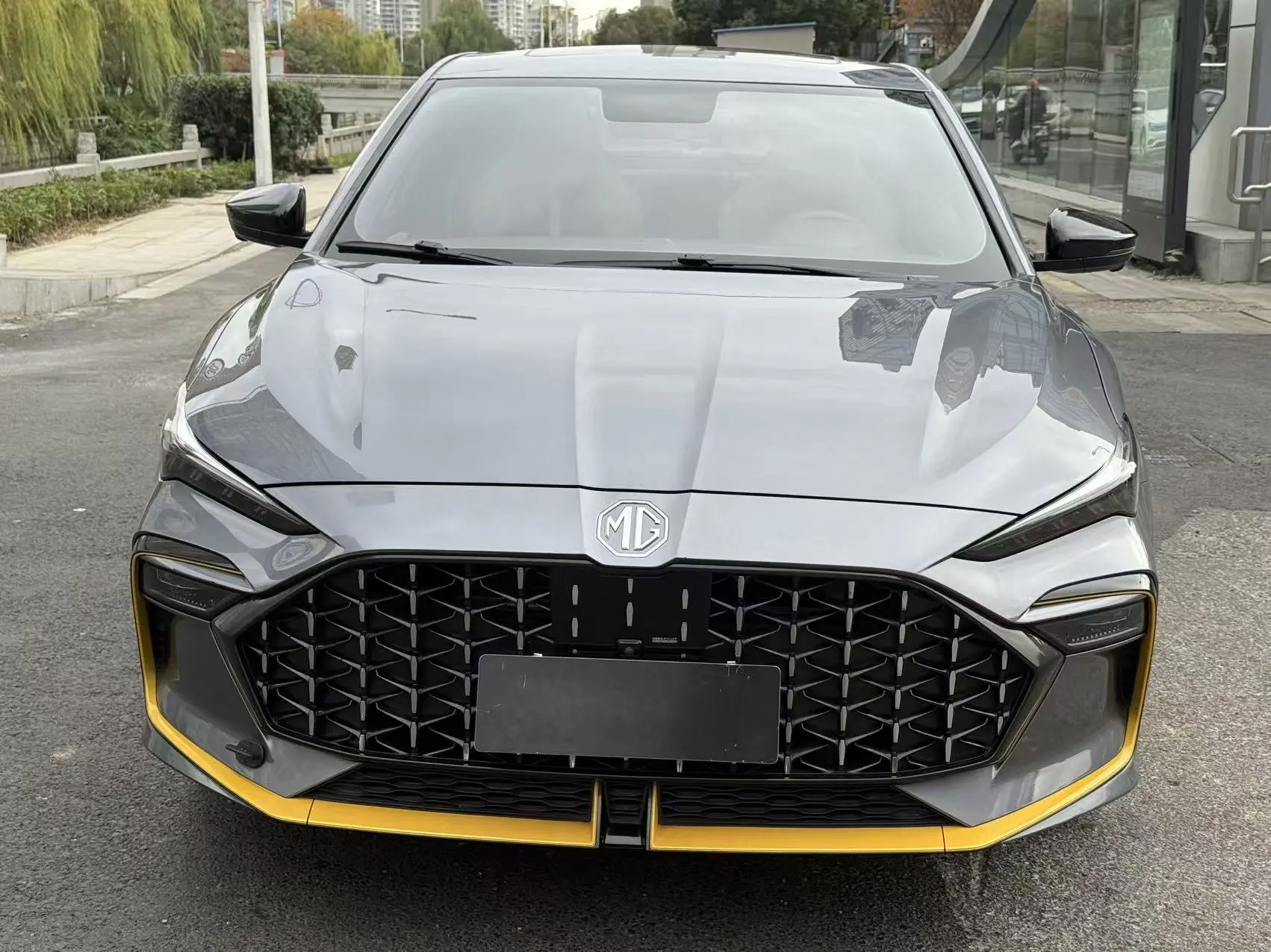 MG 6  из Китая