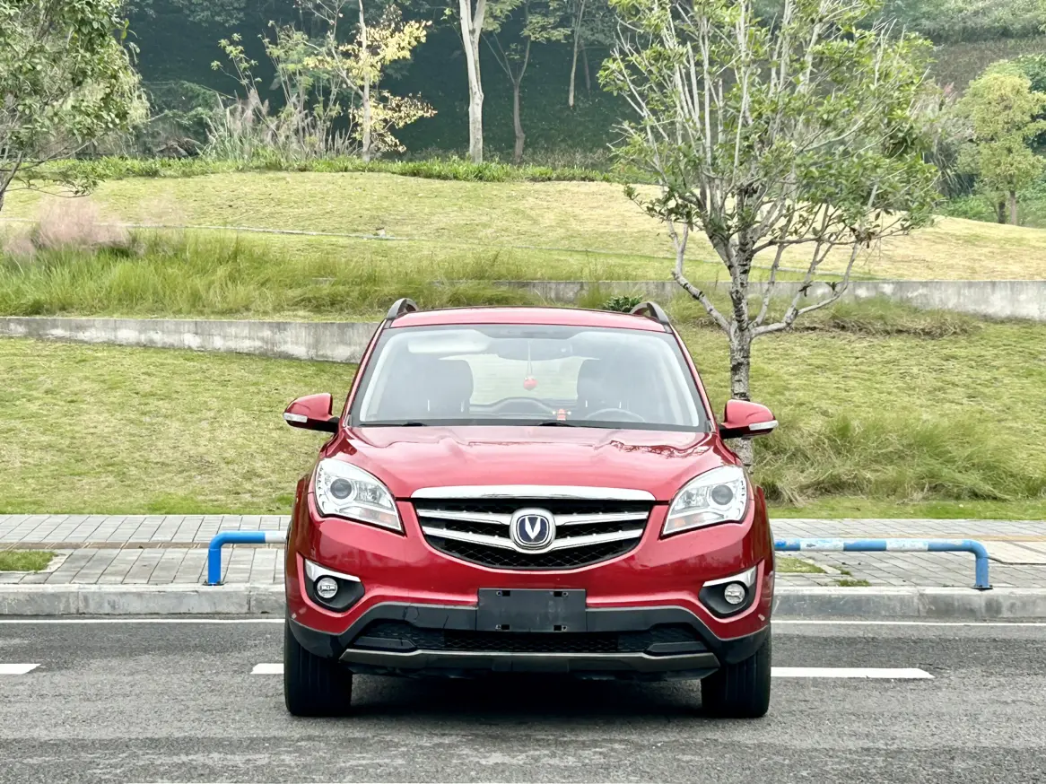 Changan CS35  из Китая