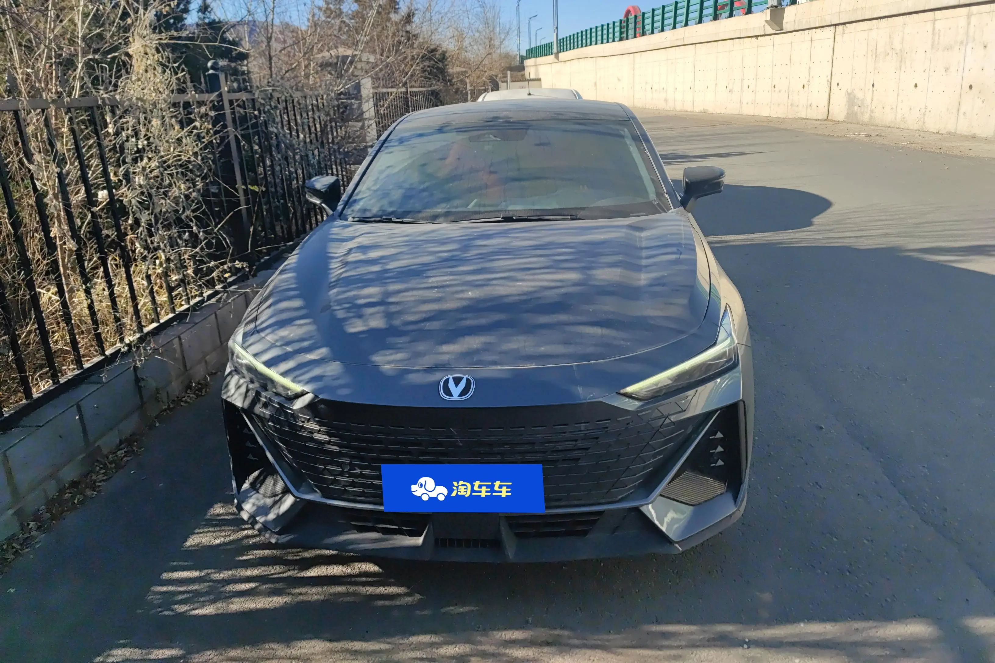 Changan UNI-V  из Китая