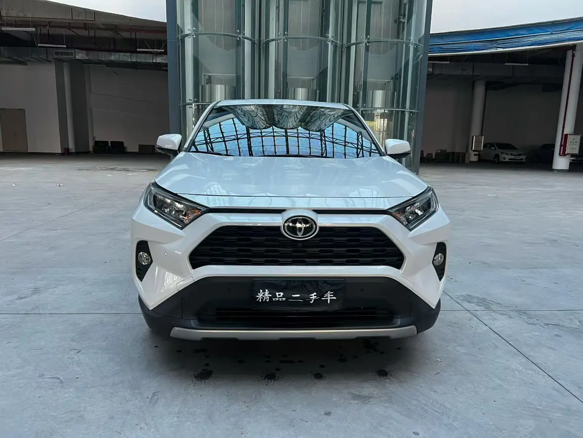 Toyota RAV4  из Китая