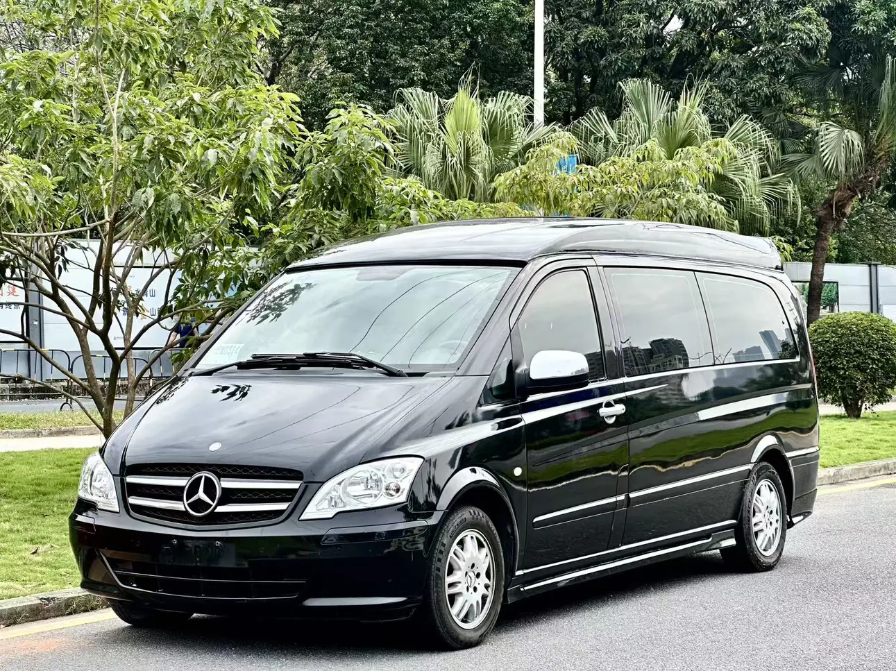 Mercedes-Benz Vito  из Китая