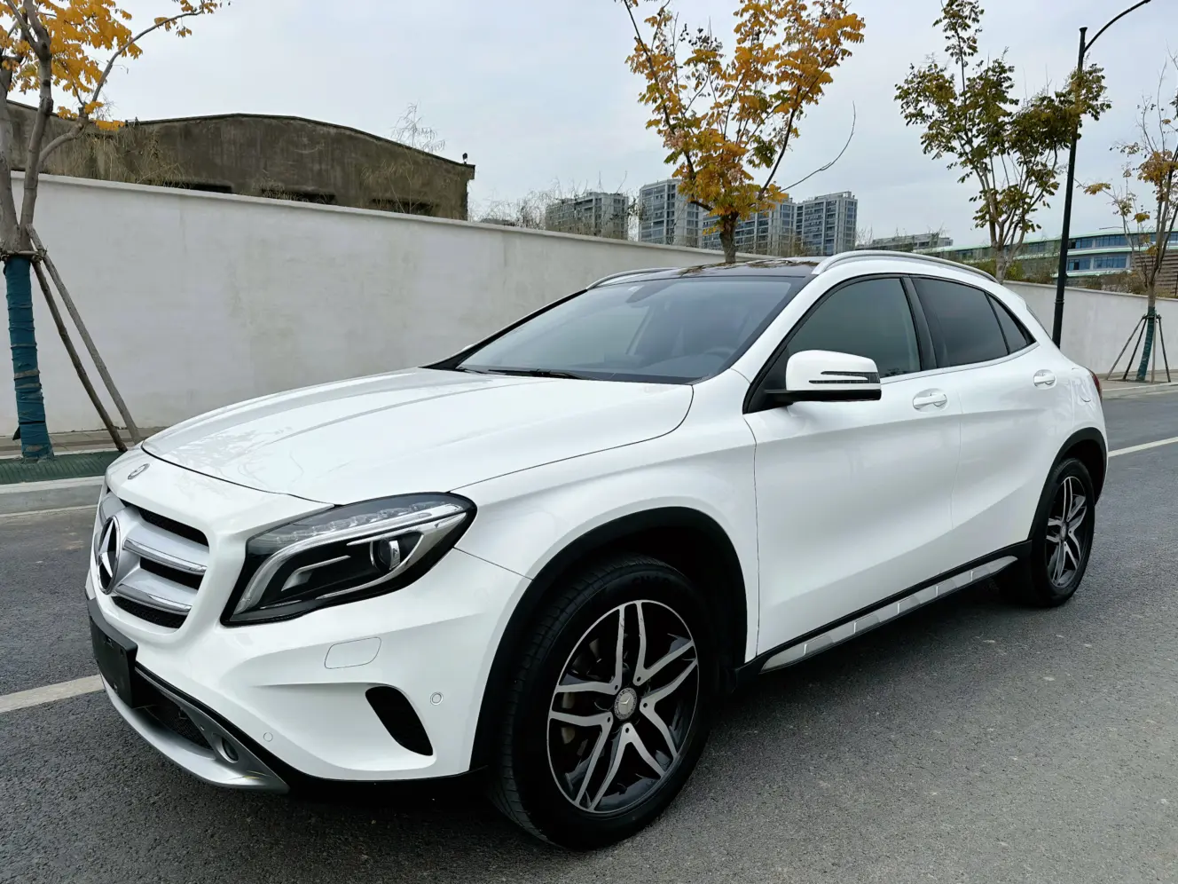 Mercedes-Benz GLA  из Китая
