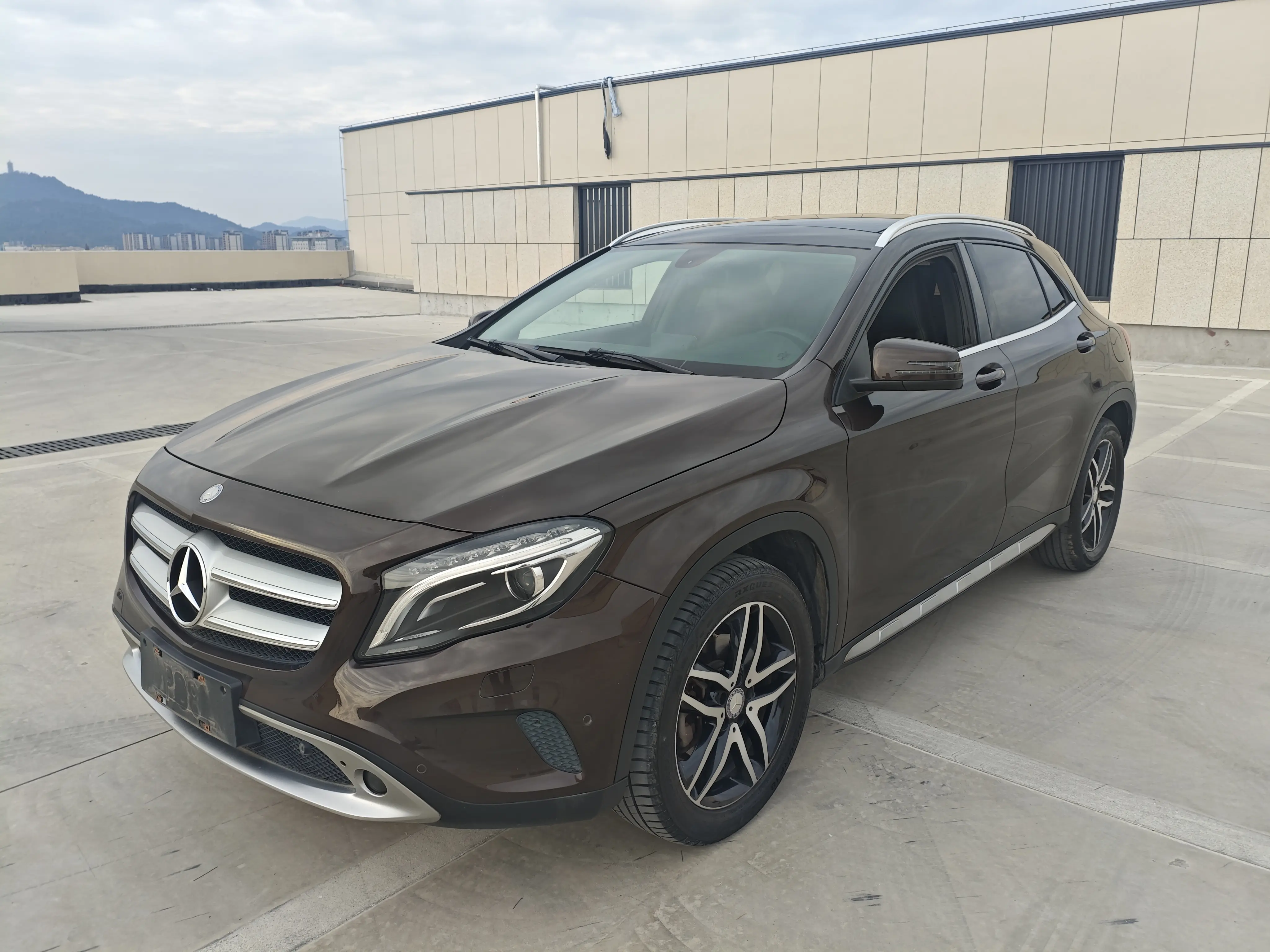 Mercedes-Benz GLA  из Китая