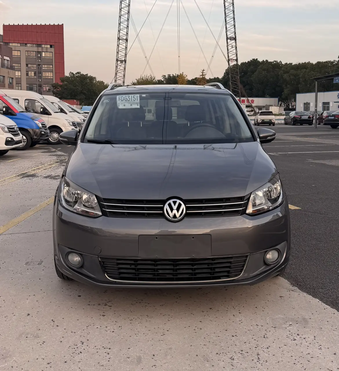 Volkswagen Touran  из Китая