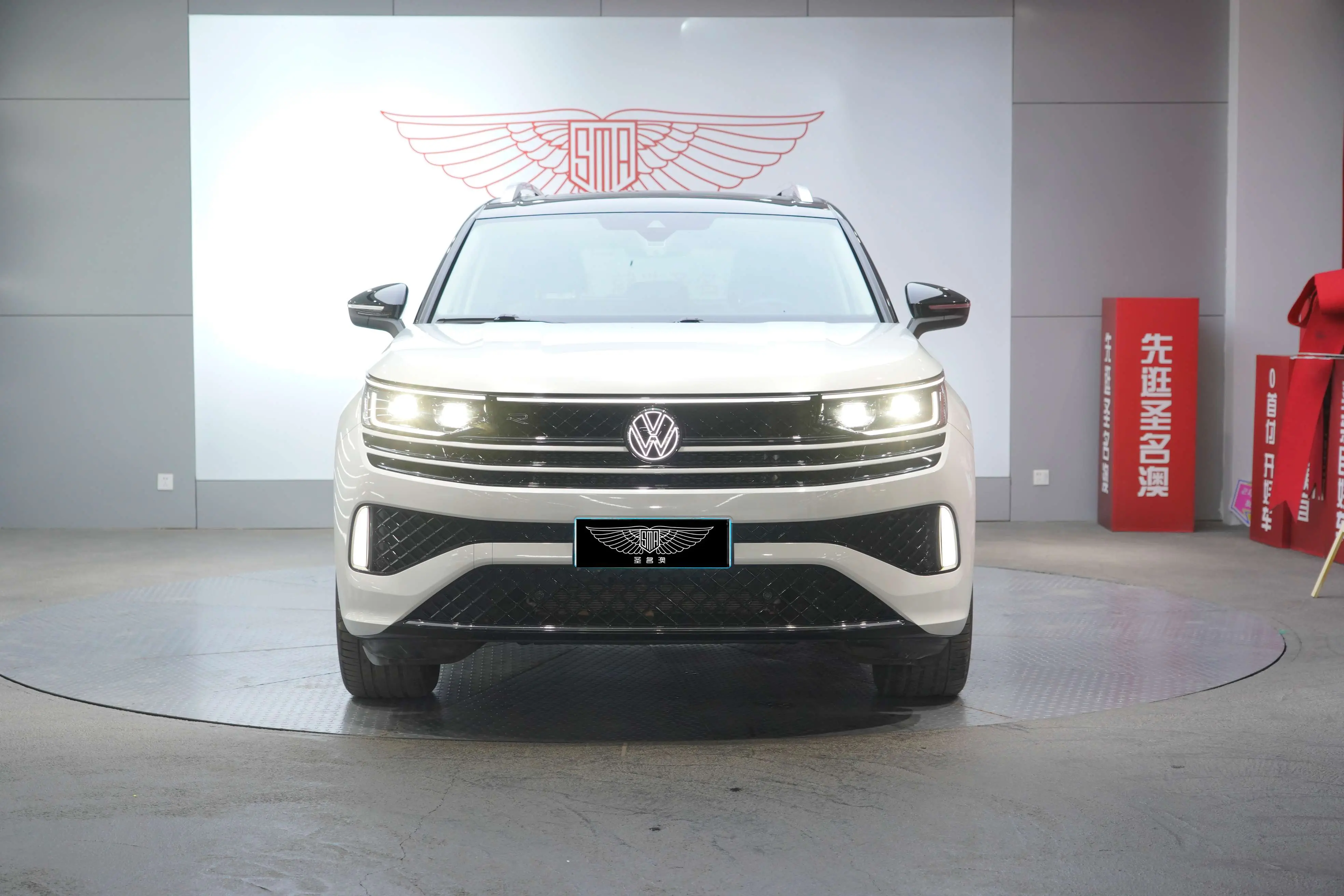 Volkswagen Patrol  из Китая