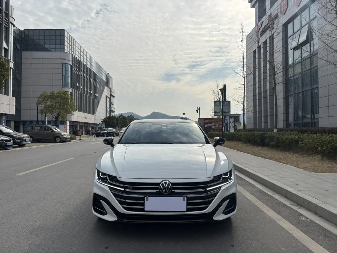 Volkswagen Arteon (CC)  из Китая