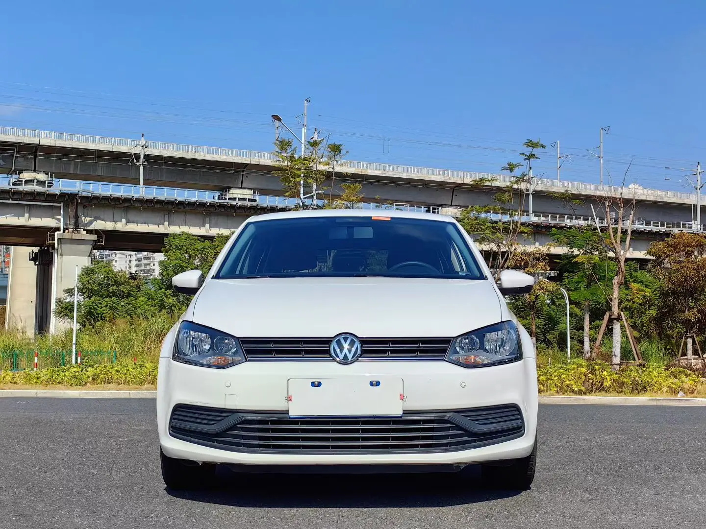 Volkswagen Polo  из Китая