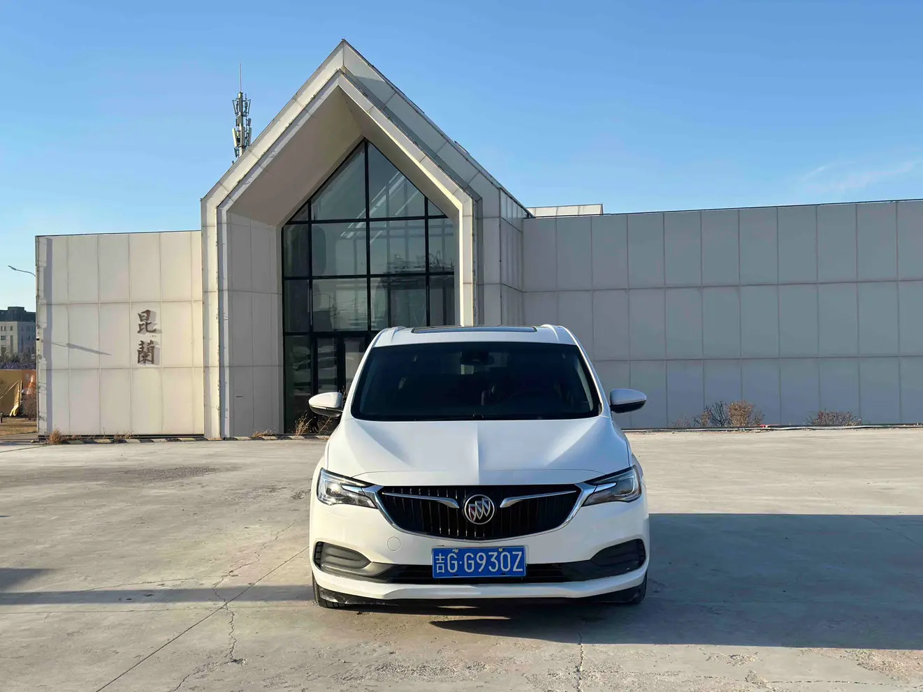 Buick GL6  из Китая