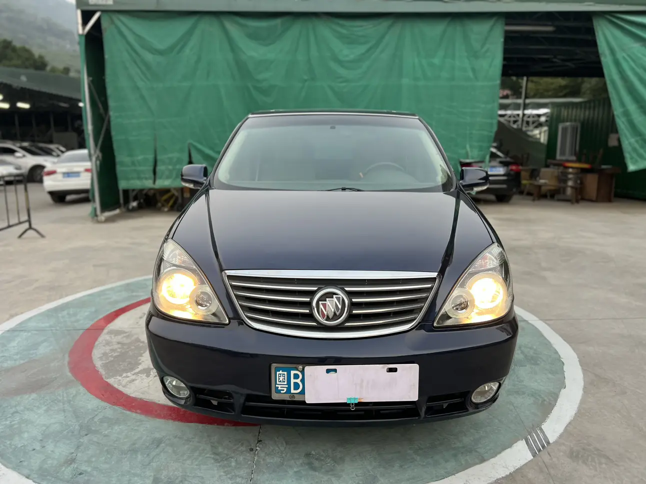 Buick GL8  из Китая