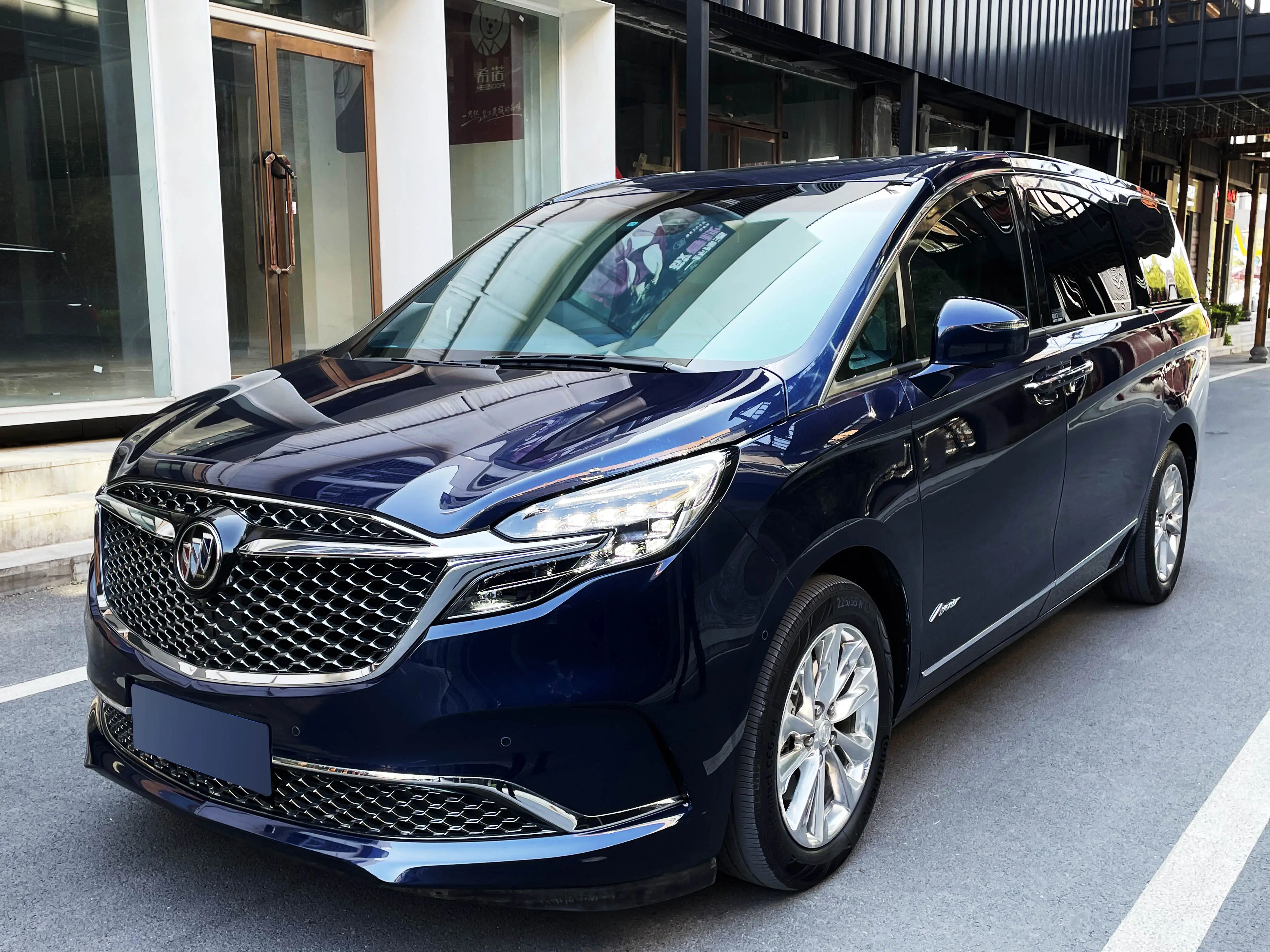 Buick GL8  из Китая