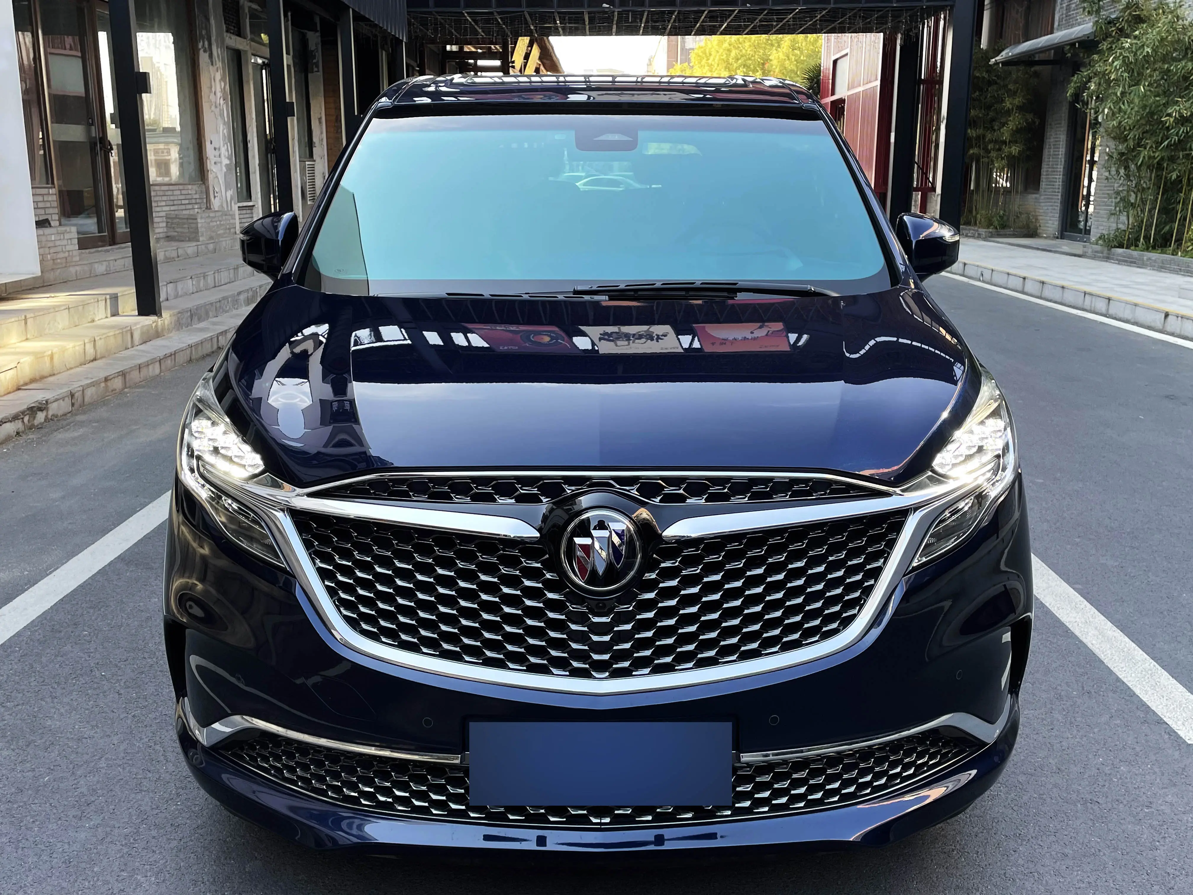 Buick GL8  из Китая