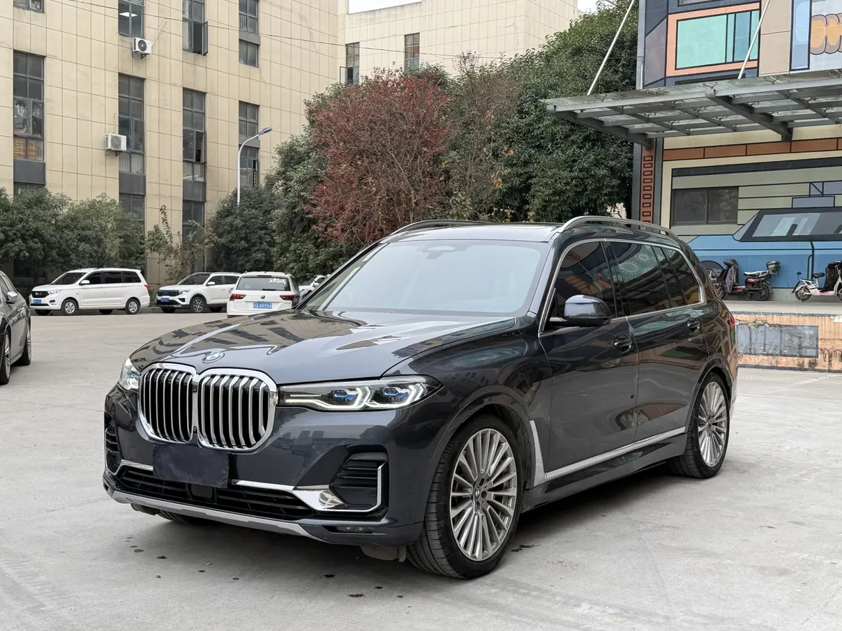 BMW X7  из Китая