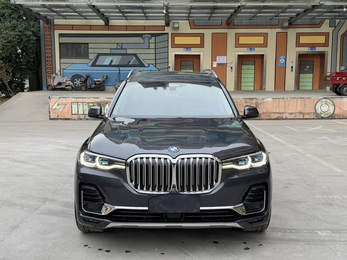 BMW X7  из Китая