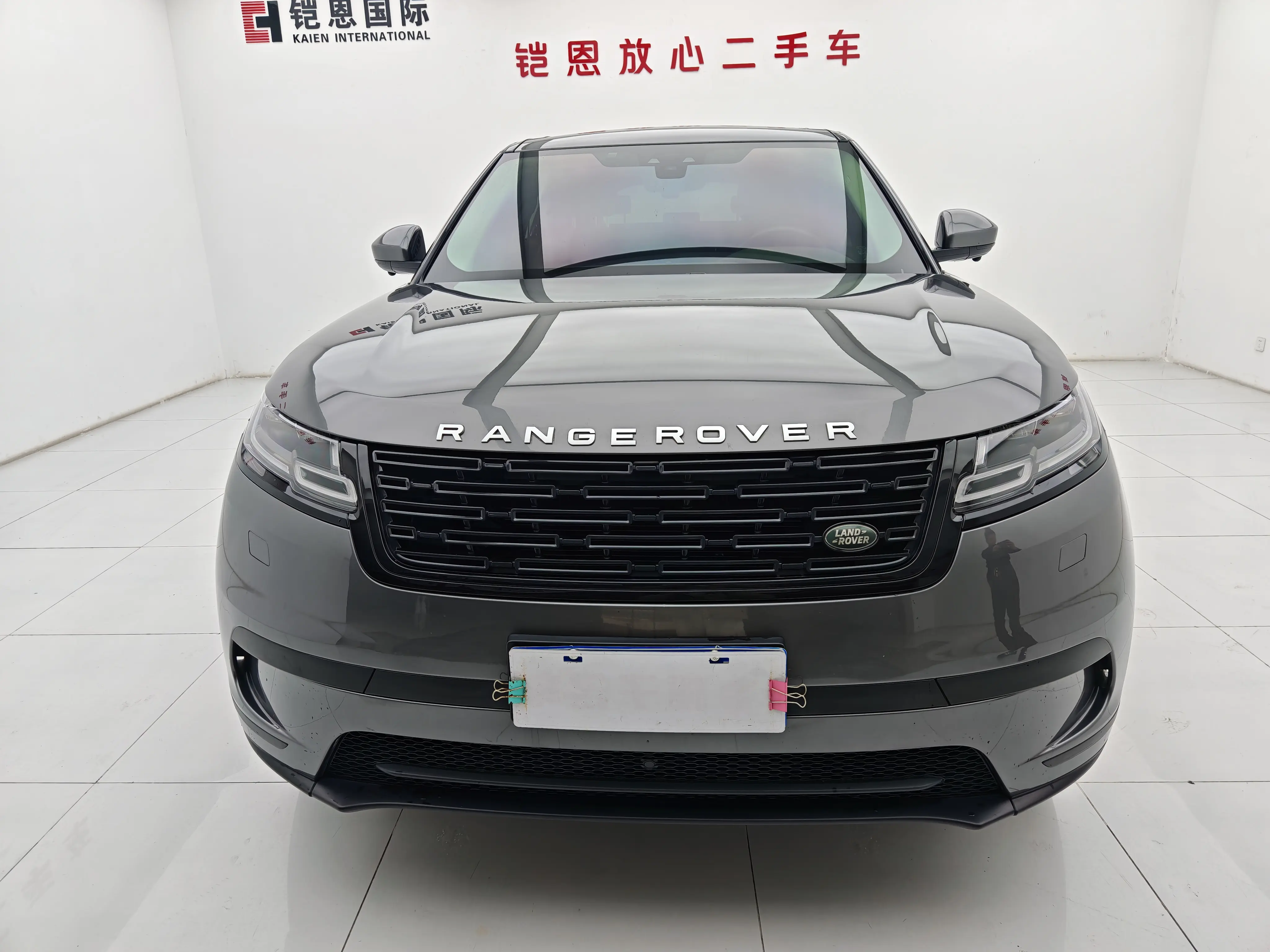 Land Rover Range Rover Velar  из Китая