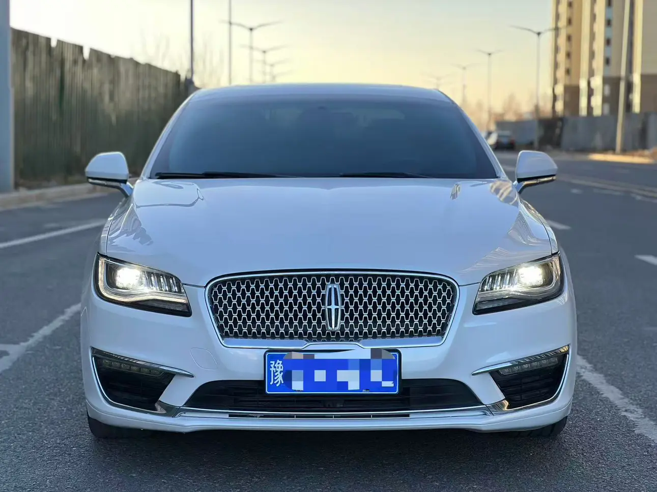 Lincoln MKZ  из Китая