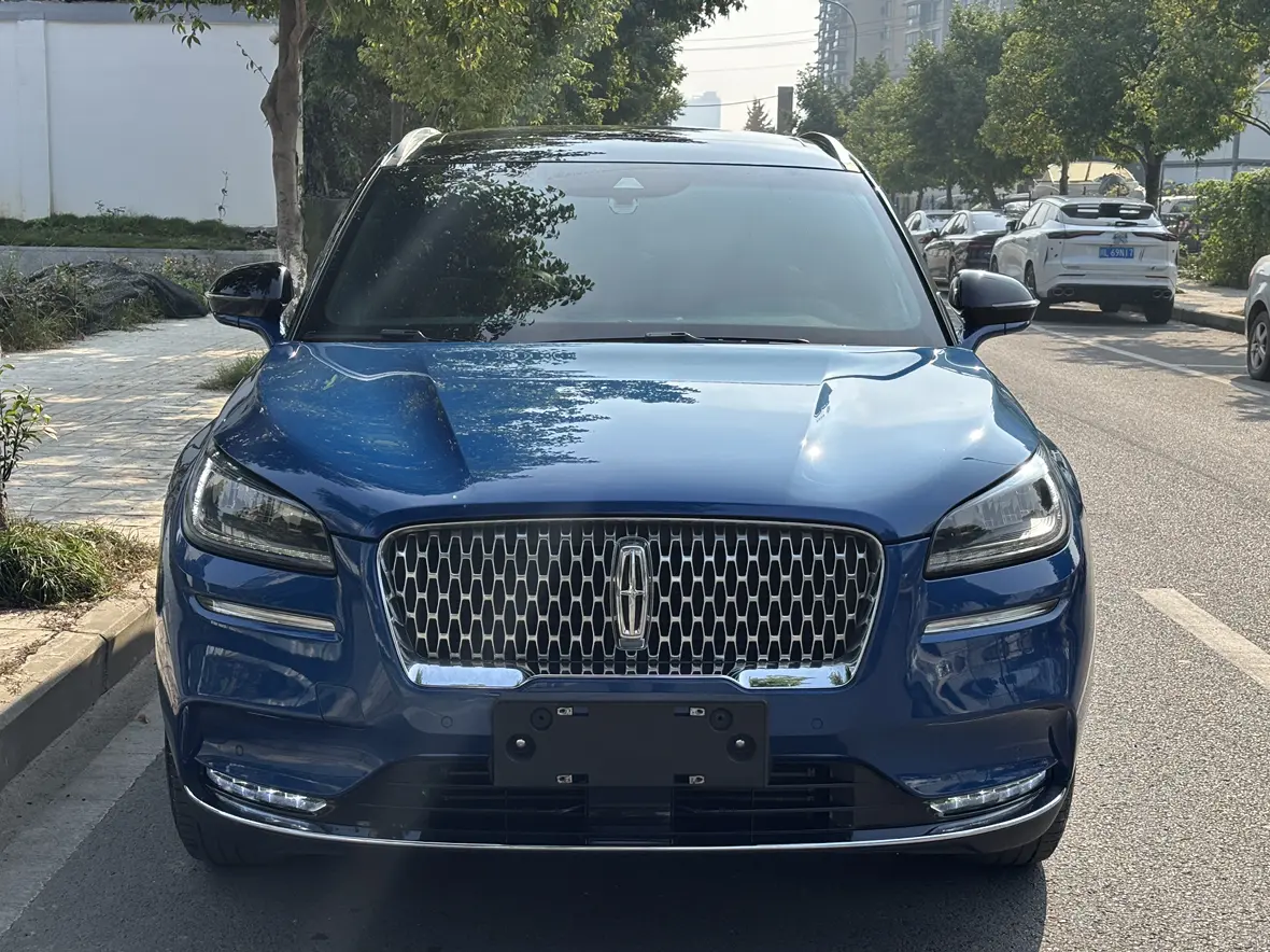 Lincoln Adventurer  из Китая