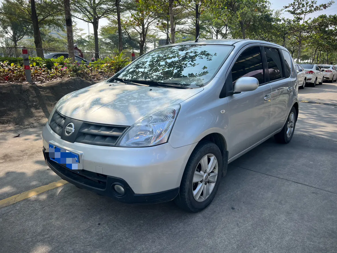 Nissan Li Wei  из Китая