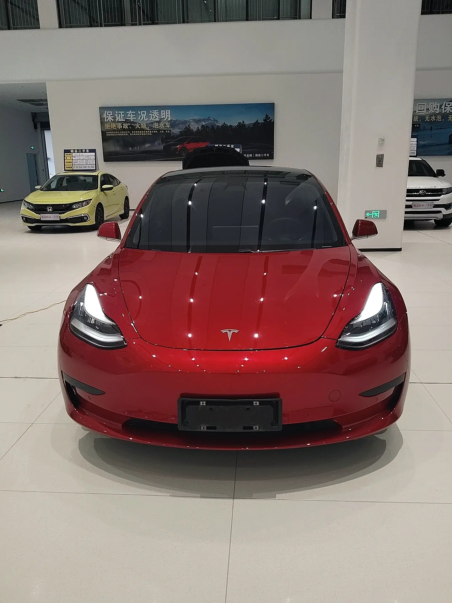 Tesla Model 3  из Китая