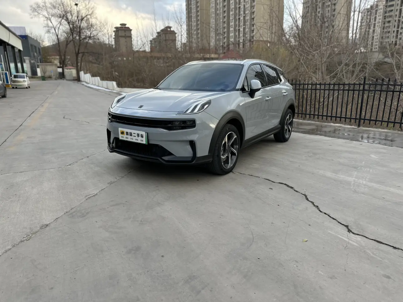 Lynk & Co 06 EM-P