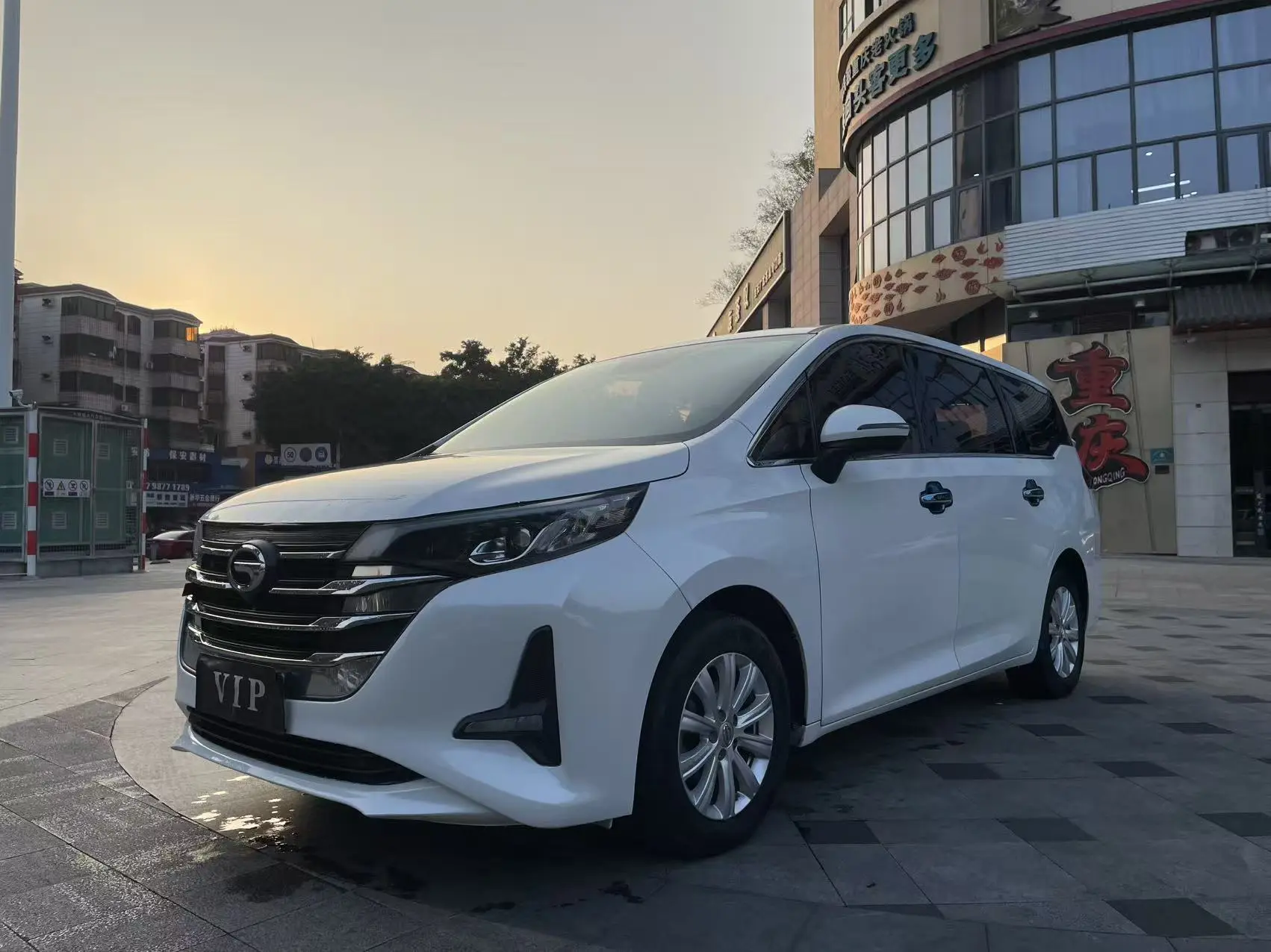 GAC Trumpchi M6  из Китая
